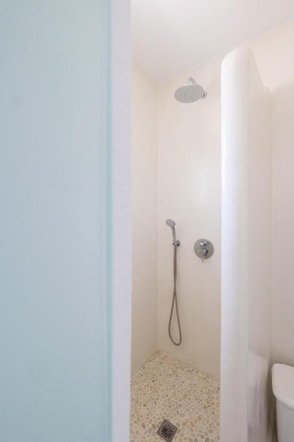 28 Apartment Maragkas